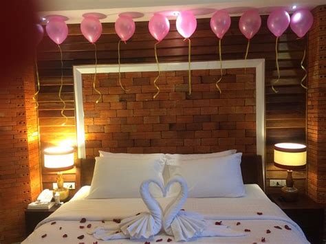 Wedding Anniversary Room Decoration Ideas