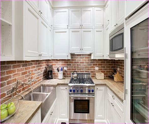 Elegant brick backsplash kitchen presented. red-brick-kitchen-backsplash.jpg (746×623) | Brick ...