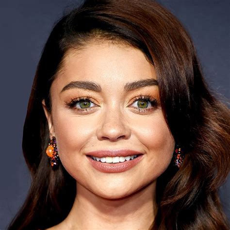 Exactly How To Re Create Sarah Hyland S Emmys Makeup Look
