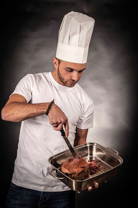 Fotos Gratis Hombre Persona Restaurante Comida Cocina Profesional Profesión Carne Pan