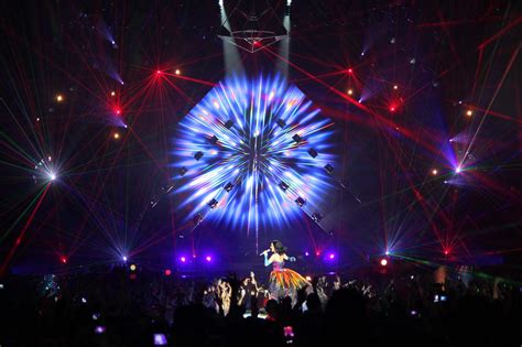 Katy Perry Prismatic World Tour Lightborne Communications