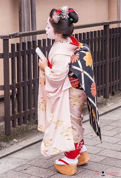 El Kimono O Vestimenta Tradicional Japonesa Japonismo