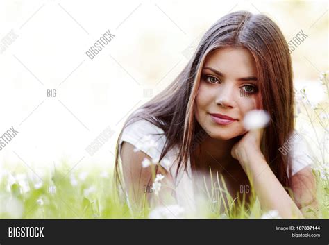 Pretty Brunette Girl Image And Photo Free Trial Bigstock