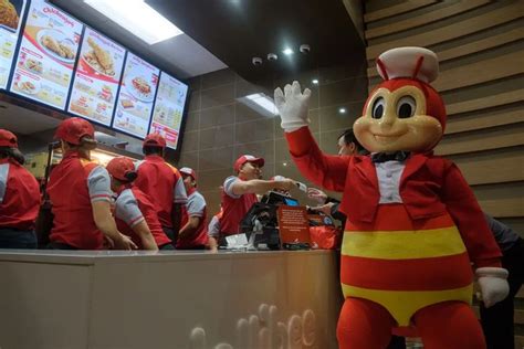 Get Jolly Filipino Fast Food Chain Jollibee Is Headed To Grand Central