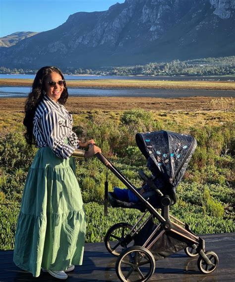 See Minnie Dlamini Jones Shows Off Deluxe Baby Car Seat For Little Netha