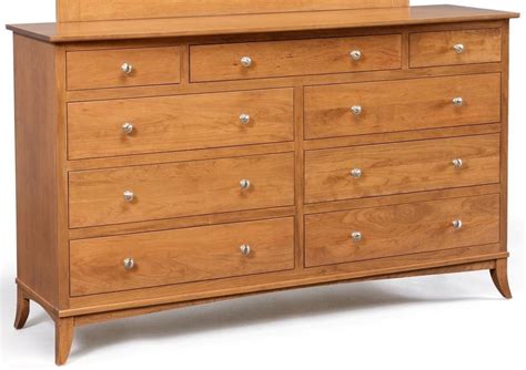 Daniels Amish Holmes 9 Drawer Double Dresser With Bow Front Top