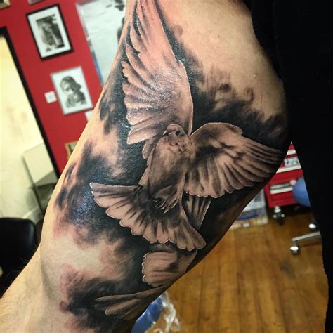 The inner arm is also a great place for a memorial tattoo or a badass black and. 115+ Best Inner Bicep Tattoo Ideas for Men - Designs ...