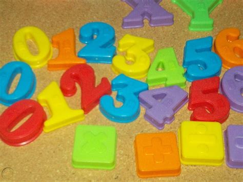 1994 Playskool Magnetic Alphabet Capital Letters Numbers Braille Euc