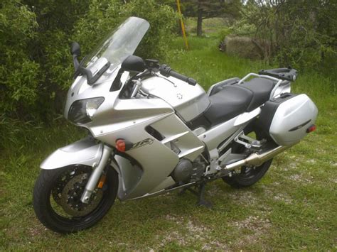Presented motorcycle yamaha fjr 1300 by year 2003 like many motorcyclists. 2003 Yamaha FJR1300 Sport Touring for sale on 2040-motos