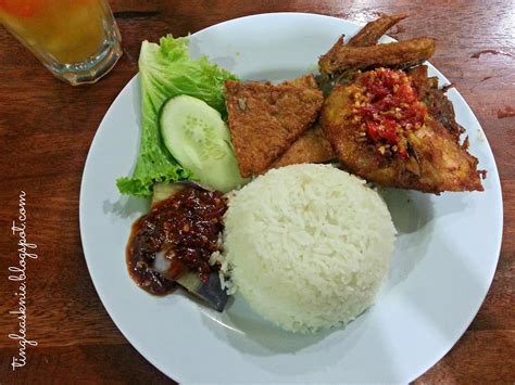 Variasi atau silang tersebut antara lain ayam bakar/goreng. AsknieAlias™ Ada Cerita: Review : Restoran Ayam Penyet ...