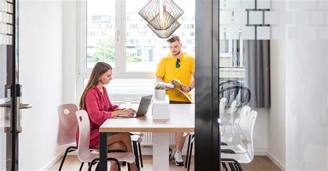 Zieht ihr kind in eine eigene wohnung, geht der kindergeldanspruch nicht verloren, solange die oben genannten voraussetzungen gegeben sind. Die perfekte erste eigene Wohnung für Studierende