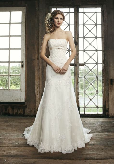 Lightinthebox is professional and reliable in wedding dresses: WhiteAzalea Simple Dresses: Simple White Lace Dresses