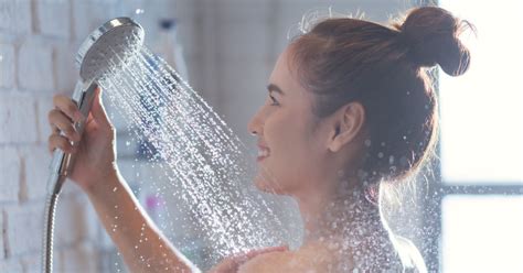 Pros And Cons Of Showering Naked After Your First Wedding Night Why