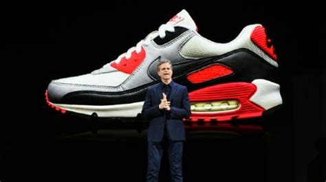 Retour Vers Le Futur Nike Lance La Chaussure Qui Se Resserre Toute Seule