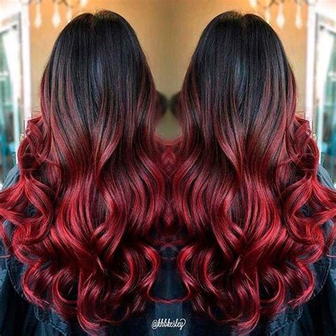 Balayage puntas rojas para cabello largo Revista KENA México