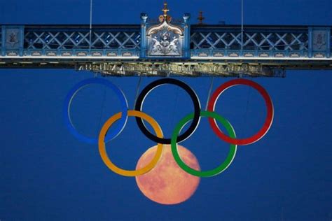 Olympic Rings And Moon Optical Illusion Crafty Puzzles Blog