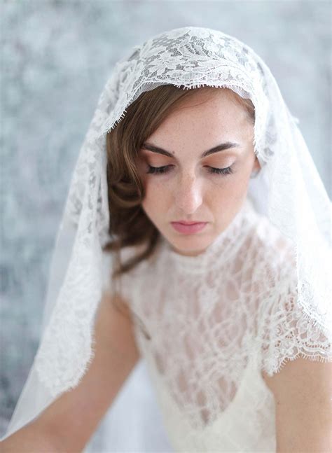 Mantilla Lace Trimmed Veil With Headband Style 709 Lace Trimmed