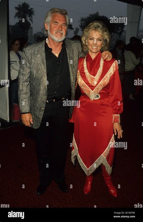 Kenny Rogers With Wife Marianne Gordon 1988 Credit Ralph Dominguez