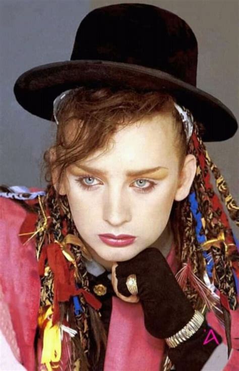 30 Flamboyant Photos Of Boy George At The Height Of His Fame During The