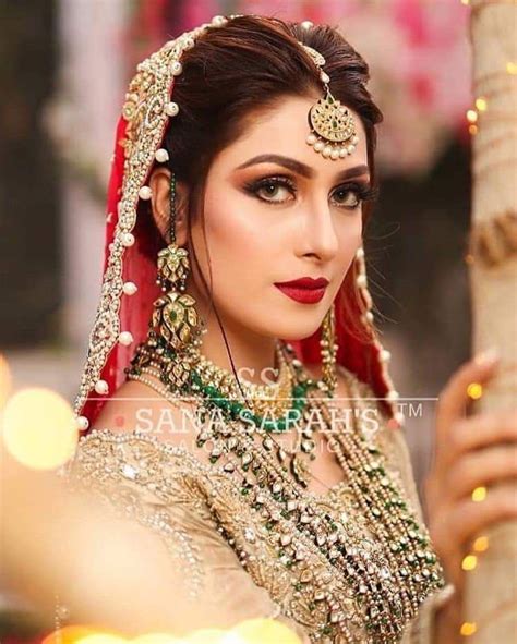 Pin By Arshad Mahmood On Beautiful Ayeza Khan Pakistani Bridal Makeup
