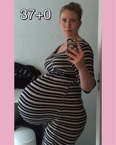 40 Weeks Pregnant With Twins Belly