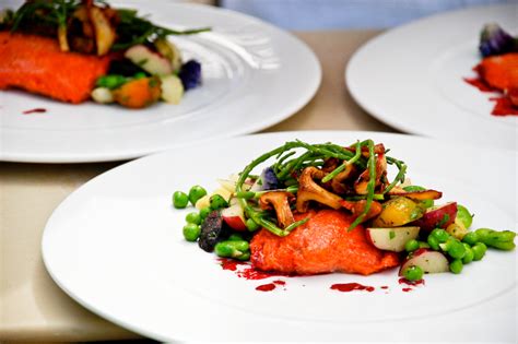 Dinner parties by sophie wright catering. Charitybuzz: Private Dinner Party For 8 People Catered By ...