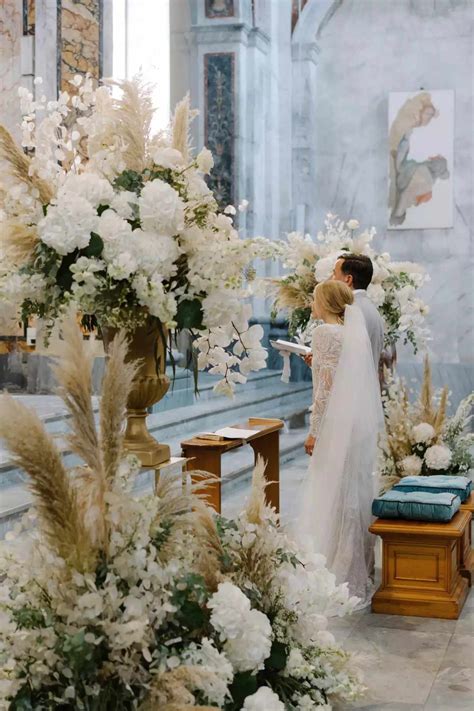 25 Church Wedding Décor Ideas to Inspire Your Own