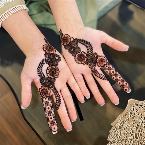 Finger Mehndi Design Simple Stylish And Royal Collection