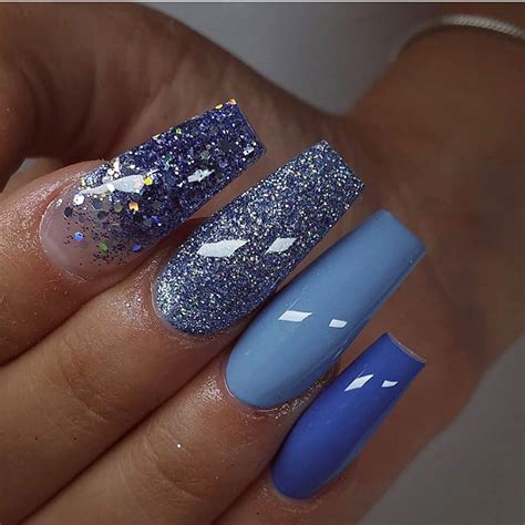 Sensational Nail Arts For Elegant Ladies Sensational Nails Blue Glitter Nails Classic Nails