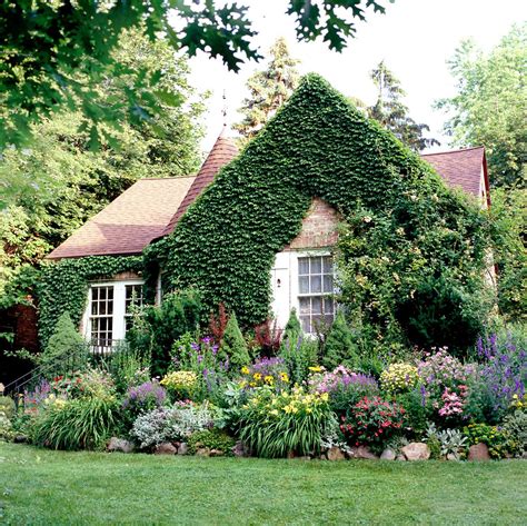 Why An English Cottage Garden Might Be The Secret To Better Curb Appeal