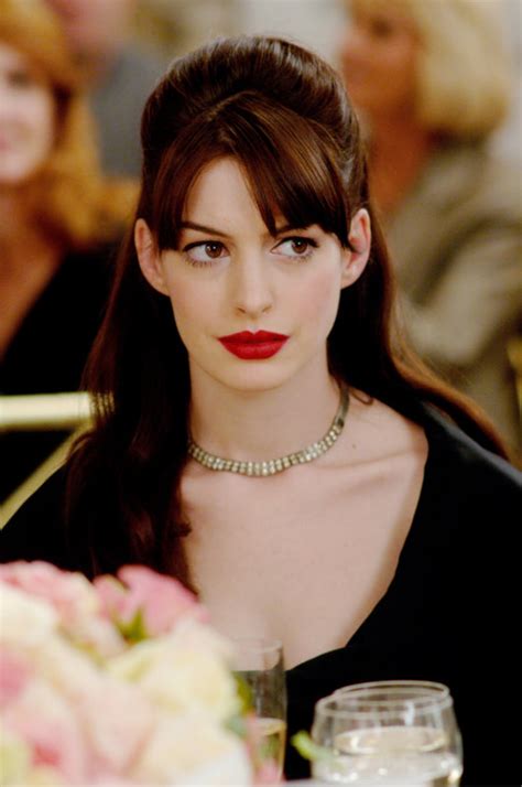 2006 folgte die komödie der teufel trägt prada, in der sie das schauspielensemble um meryl streep, emily blunt, simon baker, stanley tucci und adrian grenier anführte. Der Teufel trägt Prada (DVD)
