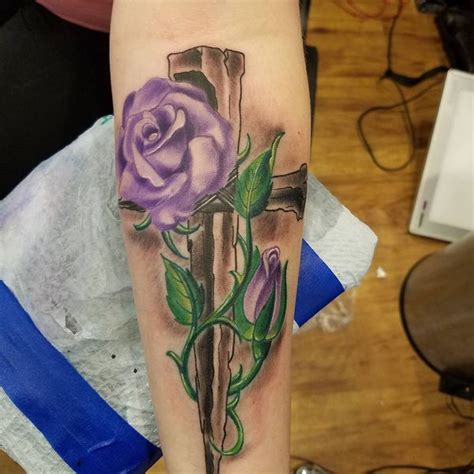 Hearts and roses tattoo designs. Cross Tattoos Designs for Men and Women ...