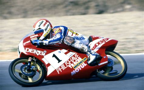 In 2004 he was third with a single win, spending 2005 with on an aprilia run by former world champion, jorge martínez and his aspar team. jorge-martinez-aspar | Gustavo Cuervo