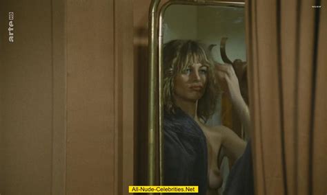 Dalila Di Lazzaro Nude In Trois Hommes A Abattre