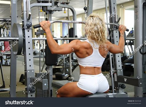 Female Bodybuilder Foto De Stock Shutterstock