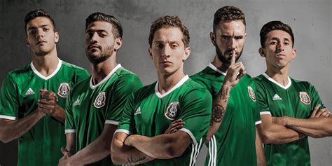 The copa america centenario is just around the corner and the squads are shaping up for the 16 teams competing this june in the united states. Mexiko Copa America 2016 Heimtrikot veröffentlicht - Nur ...