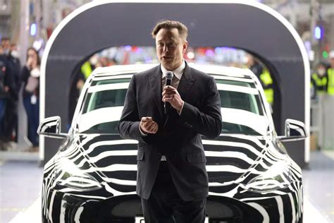 Tesla Recalls 2 Million Cars After Regulators Find That Its Autopilot