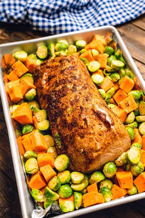 This easy roasted pork tenderloin recipe is extremely easy to make, delicious, healthy, and fast. Roasting Pork In A Bed Of Kitchen Foil : Tricolore Stuffed ...