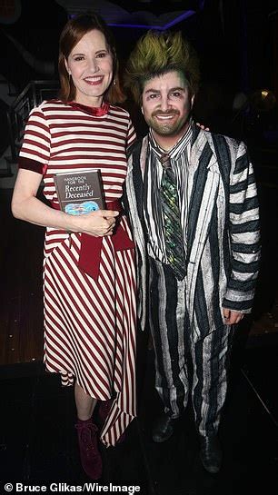 Based on the hit 1988 film, beetlejuice tells the story of lydia. Geena Davis honored at Beetlejuice musical on Broadway ...