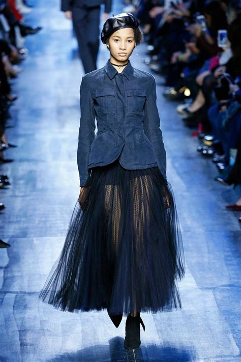 Dior Catwalk Fashion Show Paris Womenswear Fw2017 Team Peter Stigter