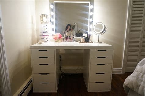 Led mirror makeup mirror with led light vanity mirror 7x magnifying mirror led miroir grossissant magnifying dropshipping vip. Makeup Vanity Table with Lights - HomesFeed