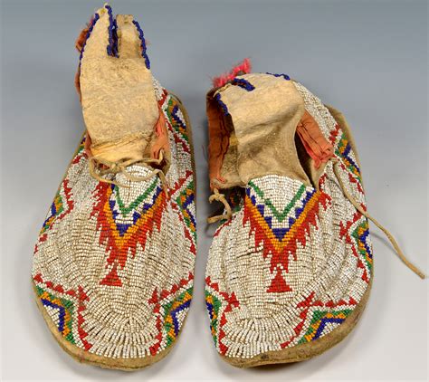 Lot 528 Pair Of Native American Beaded Moccasins Case Auctions