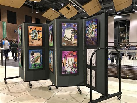 School Art Show Organization Screenflex Portable Room Dividers