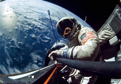 Breathtaking Photos Of The Nasa Gemini Project That Are Out Of This World