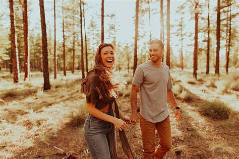 Bend Forest Couples Session Bend Or Stephanie And Tyler — Oregon Wedding Photographer