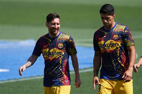 Jul 02, 2021 · in 2013, messi donned captain armband for the first time for barcelona. Suárez: 'Hvis Messi er glad, bliver han i Barcelona' | Nyheder