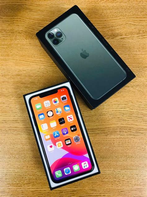 Apple Iphone 11 Pro Max 256gb Unlocked Brand New Condition In Small