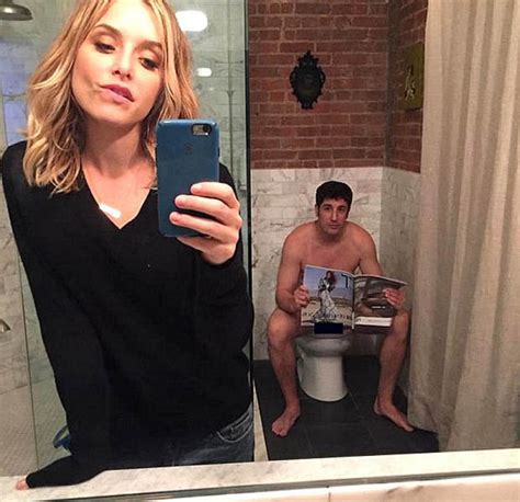 Jason Biggs Wife Shared A Naked Picture Of The American Pie Actor Daily Star