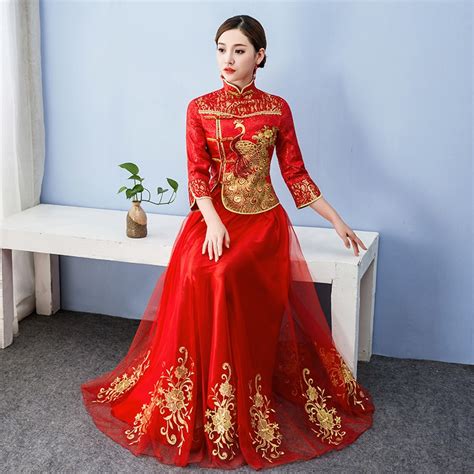 Karena sebetulnya ada banyak macam baju tradisional cina, namun sampai saat ini yang paling terkenal adalah cheongsam. Baju Tradisional Cina