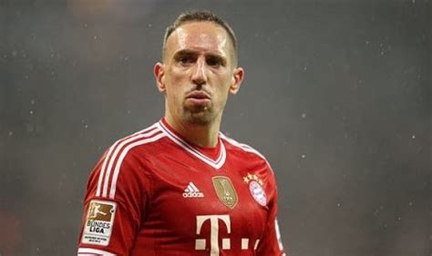 Ribéry passa por cirurgia e desfalca o Bayern de Munique Alemanha